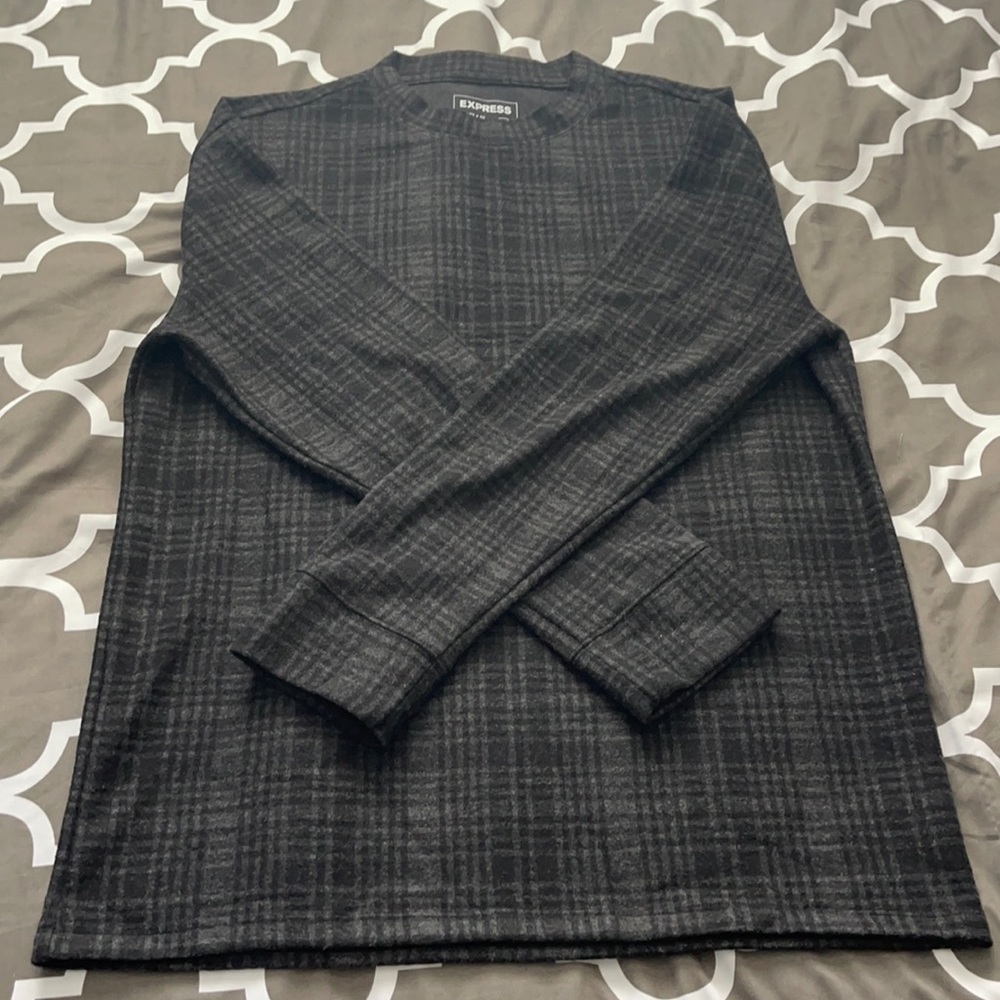 (LIKE NEW) Express Crewneck Sweater